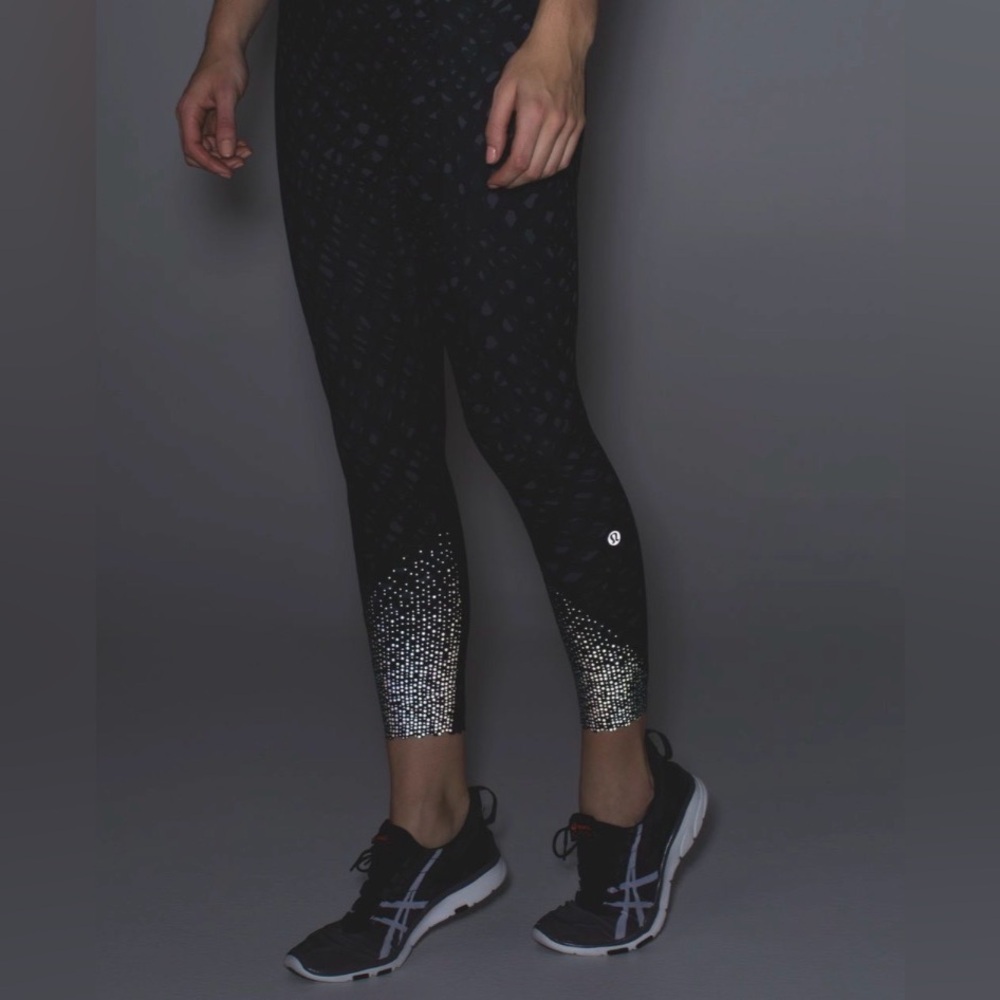 Lululemon Tight Stuff Tight (Reflective)- Size 4